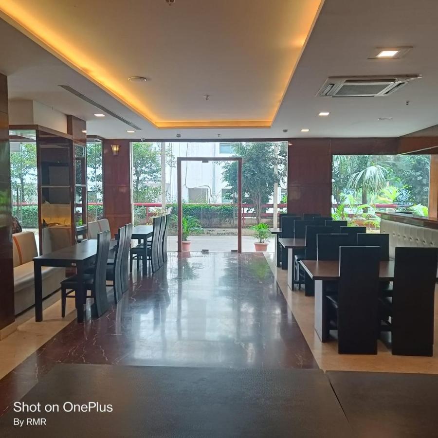 Astra Hotels & Suites Whitefield Near To Nallurahalli Metro Station And Ktpo Bangalore Exterior photo