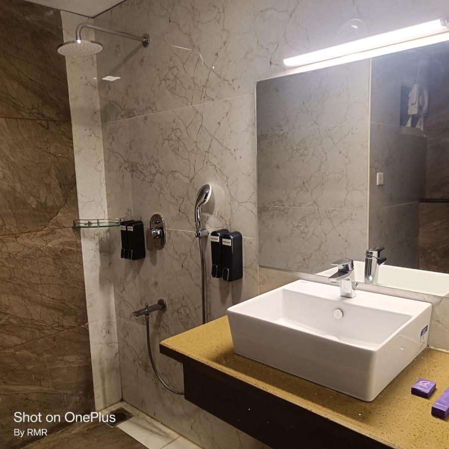 Astra Hotels & Suites Whitefield Near To Nallurahalli Metro Station And Ktpo Bangalore Exterior photo
